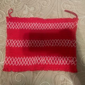 Garage red and white cropped top